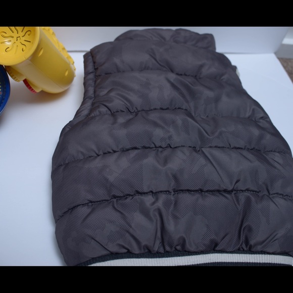 Insulated vest - Picture 3 of 3